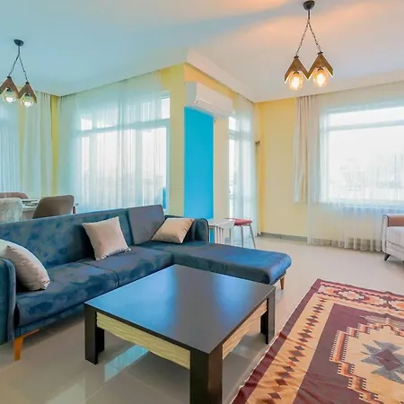 And Comfy Flat With Balcony In Muratpasa * Antalya